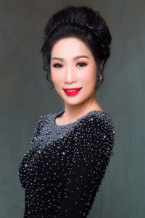 Nữ nghệ sĩ được các bác sĩ cài máy trợ thở nhưng đến sáng 25/7 thì nguy kịch. Nghệ sĩ Hoàng Lan: Mong được xem xét vào viện dưỡng lão