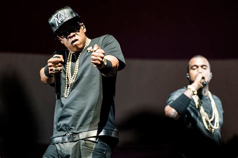 The Throne Jay Z Links Und Kanye West Laut De Foto