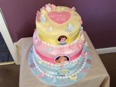 Pretty Princess Cake For A 5 Year Old Carolines Cakes Princess Pretty Desserts Food