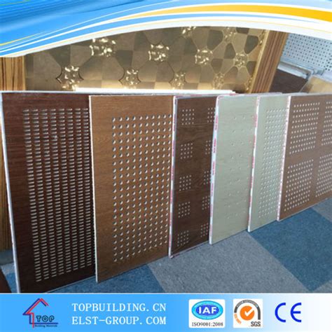 Buy at very low price perforated gypsum ceiling plaster boards at wedge. China 9mm/12mm Artistic Perforated Gypsum Ceiling Board ...