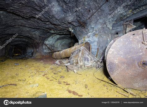 Underground Gold Mine Shaft Tunnel Drift Stock Photo By ©mishainik