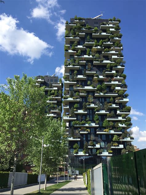 A Library Of Trees Apartment Building Milano Future Buildings