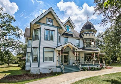 Sweet House Dreams 1893 Victorian In Moultrie Georgia