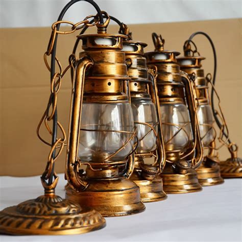 We light our cabin in the northern forest completely off grid. Antique kerosene lamps - 10 fine sources of light as an alternative of electric light | Warisan ...