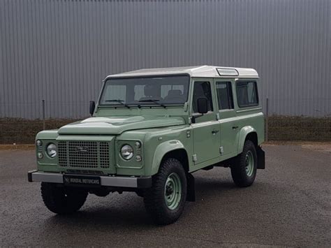 Land Rover Defender DEFENDER 110 SW TD4 HERITAGE EDITION 7 PLACES