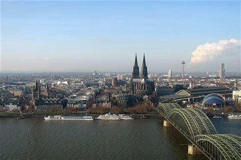 Als eine der größen hochschulen europas arbeitet sie in forschung und lehre auch international auf. Despre Cologne Koln Germania | Prezentare, imagini ...