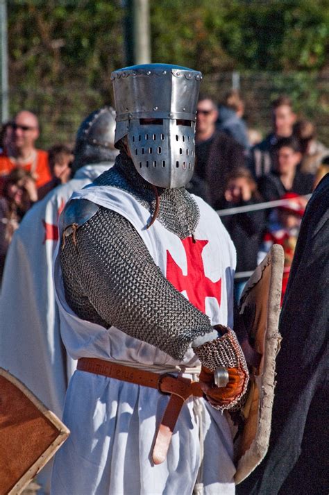 Templar Knight In Armor By Chavi Dragon On Deviantart
