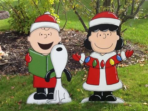 Hand Painted Charlie Brown Snoopy And Lucy Christmas Yard Etsy