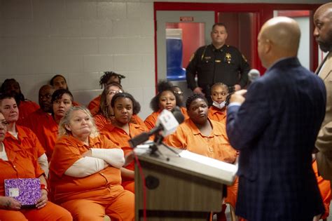 Genesee County Jail Pretrial Detainees Hear From Flint Mayoral School