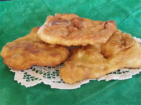 Try the most delicious and authentic american food recipes for breakfast, dinner, dessert, snacks, drinks and more! Native American Fry Bread Recipe - Food.com