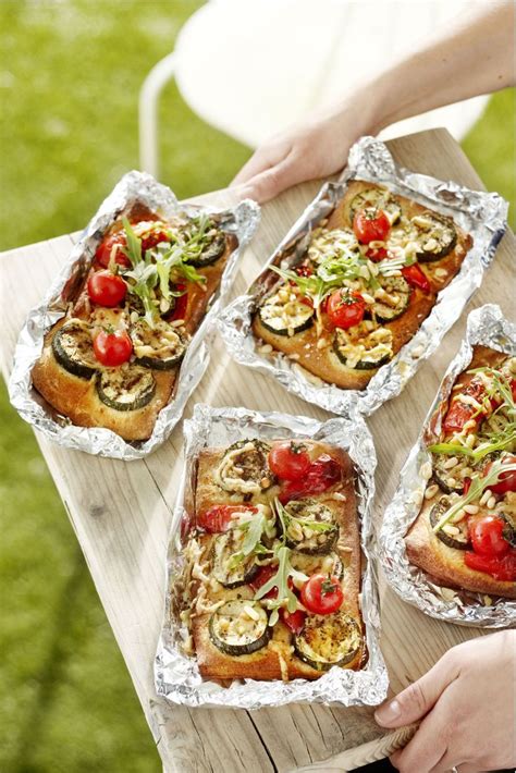 I wanted to try grilled bbq pizza and made it this time, it's fun and there are many method for grilling,that you can cook the plain dough first, on one side, on the grill. Summery pizzas on the bbq—love! (With images) | Bbq ...