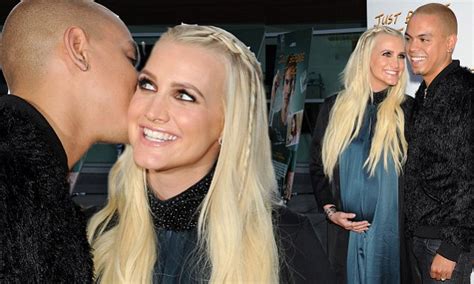 Ashlee Simpson And Husband Evan Ross Enjoy A Date Night At A Premiere In La Daily Mail Online