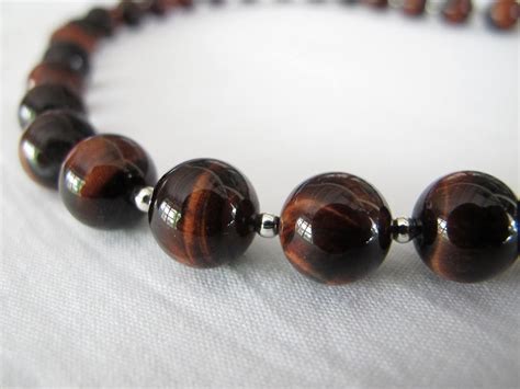 It is often repeated a certain number of times, using either the phalanges of the right hand or a misbaha to keep. Tasbih: The Gift of Barakah: Tasbih - Red Tiger's Eye