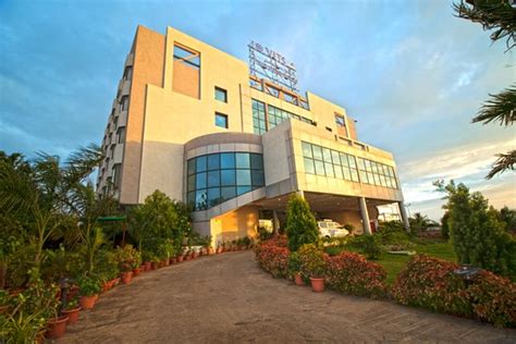 Perfect stay at the city that never sleeps. VITS GRAND HOTEL (Latur, Maharashtra) - Hotel Reviews ...