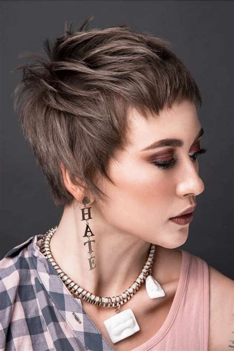 Short Pixie Haircuts 2021 2022 Coolest Pixie Hairstyles Page 5 Of 8