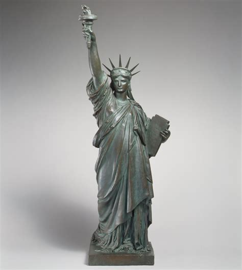 Where To Find Statue Of Liberty Replicas In Nyc And Beyond Statue Of
