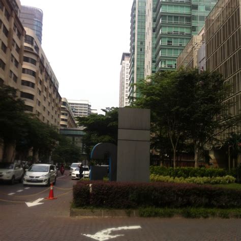 Msc corporate office tower : Mid Valley Boulevard office for rent | Call NOW!