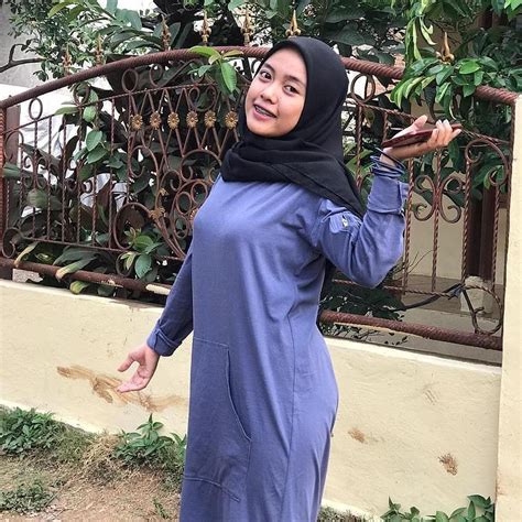 Indonesia cantik‏ @indocantik_id 20 ч20 часов назад. Jilbab Experience on Instagram: "Aku di mata kalian kayak ...