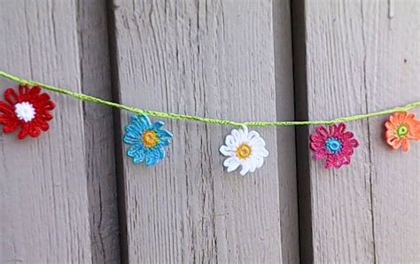 Crocheted Mini Garland With 9 Small Colorful Daisies
