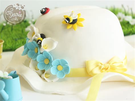 Le tissu est confortable et d'un style unique. Tutoriel Cake design : Le gâteau chapeau fleuri - Féerie Cake