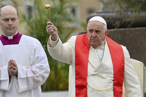 After Being Discharged From Hospital Pope Francis Marks Palm Sunday At