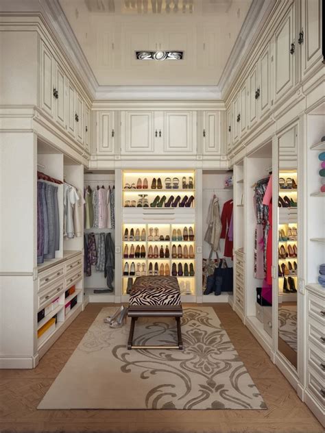 Complement Your Luxury Bathroom With A Memorable Walk In Closet