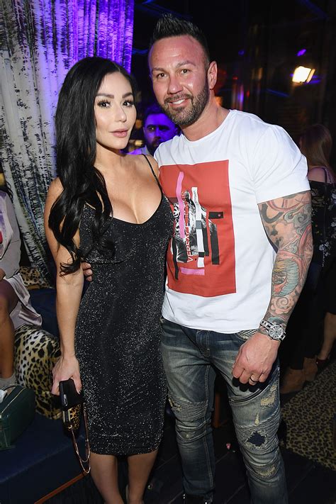 Jersey Shore S Jenni Jwoww Farley Files For Divorce From Husband Of