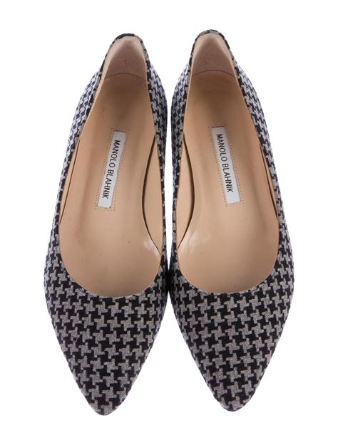 Manolo Blahnik Houndstooth Pointed Toe Flats Shoes Moo65392 The