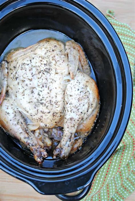 Your family will enjoy this crockpot chicken with gravy and vegetables. Slow cooker whole chicken and gravy - Eat Well Spend Smart