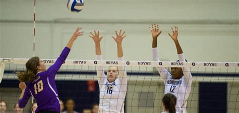 Womens Volleyball Squad Struggles In Home Debut