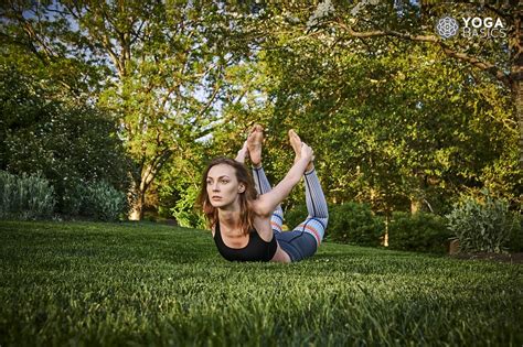 Top Tips For Practicing Yoga Outside • Yoga Basics