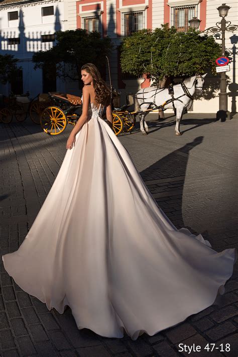 Bus from dortmund to seville. Seville Campaign - Braut- und Abendmode