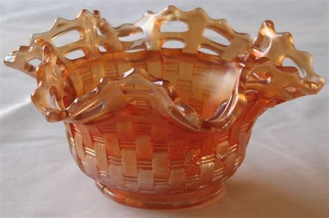 Fenton Marigold Carnival Glass Bowl Blackberry Vintage Basket Weave Iridescent Fenton