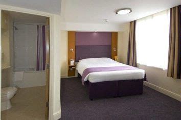 The cheapest way to get from euston station to premier inn london kensington olympia costs only £1, and the quickest way takes just 12 mins. Premier Inn London Kensington (Olympia) Hotel UK. Near ...