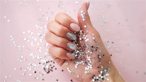 30 Gorgeous Nail Ideas For Your New Years Eve Manicure