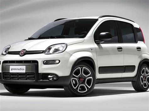 City car da 9 000 euro Fiat Panda diventa l auto più conveniente nel 2024