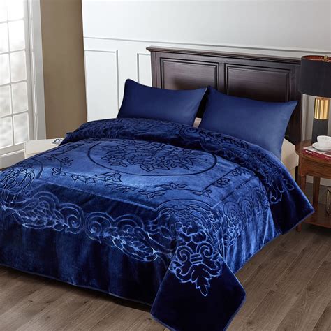 A king blanket can differ in price owing to various characteristics — the average selling price 1stdibs is $850, while the lowest priced sells for $527 and the highest can go for as much as $1,399. Home | King size blanket, Blanket, Bed blanket