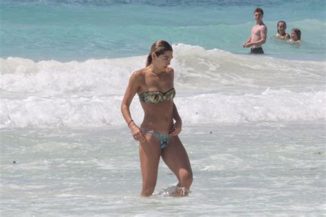 Ashley Hart Topless Candids In Tulum Hot Celebs Home