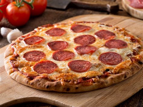 Pizza Pepperoni Recette De Pizza Pepperoni Marmiton