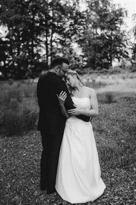 Adressen von firmen zum suchwort hochzeitskleid aus coburg mit stadtplan, beispielsweise sancarda hochzeitsmode. Lena und Norman | Fotografie, Hochzeit, Lena