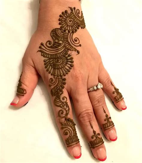 Mehndi Design Simple Back Hand 2021 25 Beautiful And Easy Bridal Mehndi