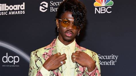 Lil Nas X Shares Defiant Message As He Tops Us Chart Bbc News