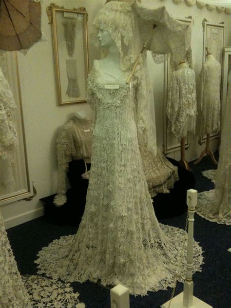 Irish lace isbuilt upby crocheting various motifs separately and then crocheting all the lil crocheted pieces & parts together. Pin by Julia Bettis on Girly Girl | Irish lace wedding ...