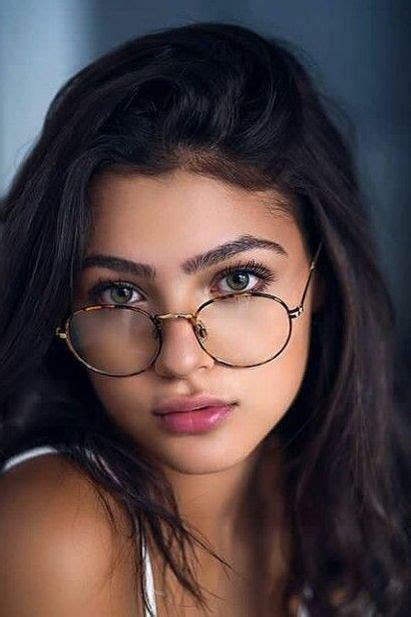 Cute Girl With Glasses Porn Sex Photos