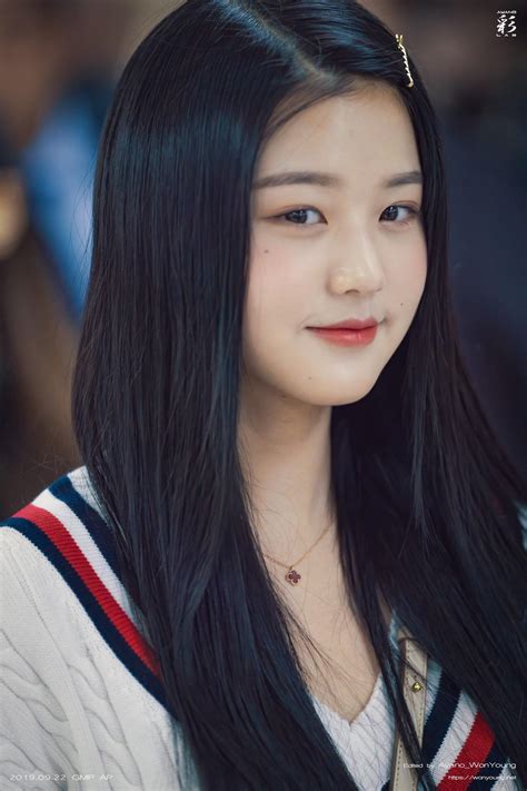 On october 29, 2018, wonyoung made her official debut with iz*one. Jang Wonyoung - K-Pop - Asiachan KPOP Image Board
