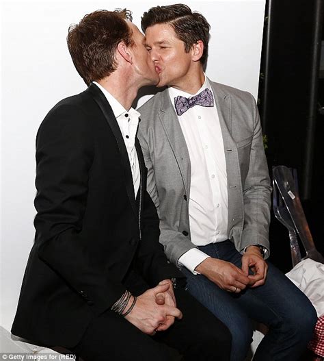 Neil Patrick Harris Kisses David Burtka As They Celebrate His Birthday At 3 Parties Daily Mail