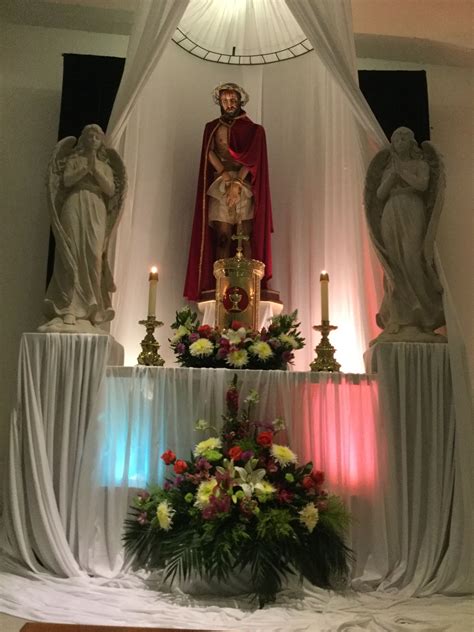 Pin De Maria Torres En Semana Santa Decoración Del Altar Decoración De Unas Como Adornar Un