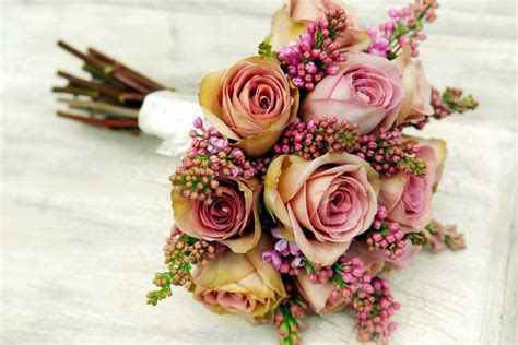 How To Choose A Timeless Vintage Bridal Bouquet Bridal Bouquet