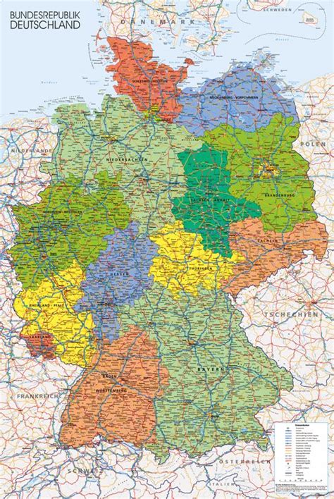 Tyskland är ett av världens ledande industriländer. Plakat edukacyjny na ścianę Mapa polityczna Niemiec ...