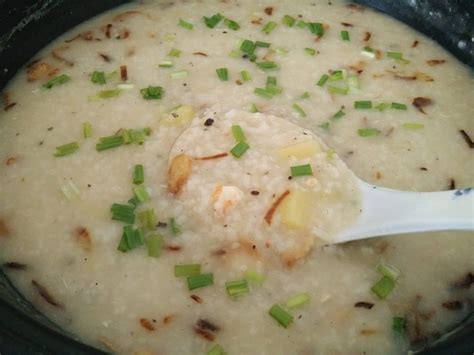 Resep bubur ayam ala dapur adis enak nya nagihin :d (indonesian chicken rice porridge). Resipi Bubur Nasi Berlauk - Resepi Bergambar